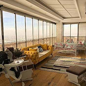 Cambalkon Uzmanı Albert Genau 