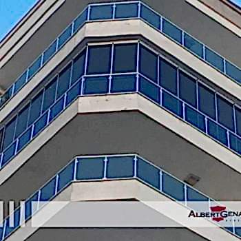 Cambalkon Uzmanı Albert Genau
